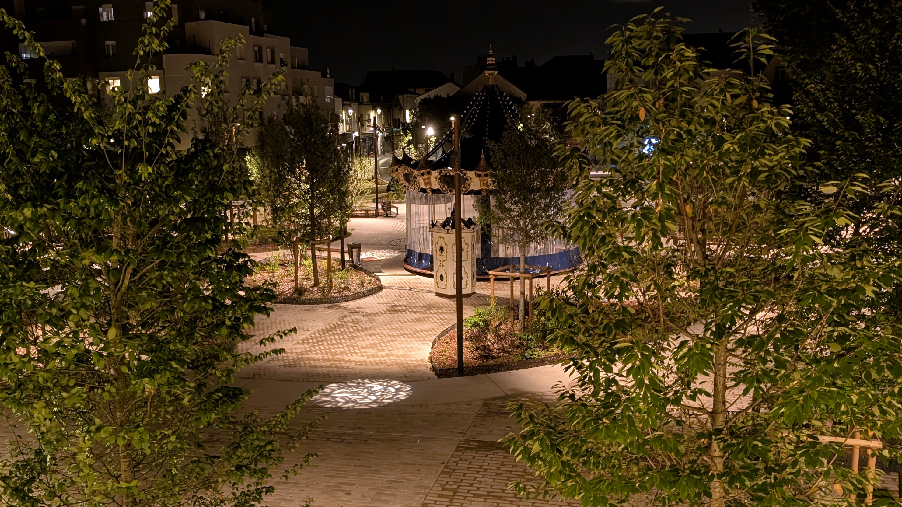 Vue du réaménagement de la Place Michelet à Houilles